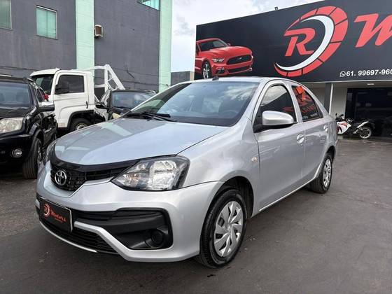 TOYOTA ETIOS 1.5 X PLUS 16V FLEX 4P MANUAL